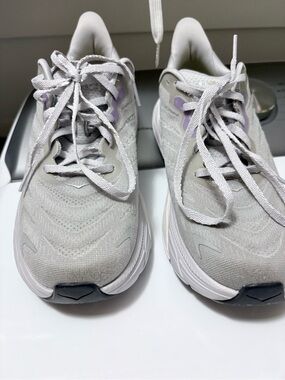 Hoka One One Women's Light Gray Sneakers